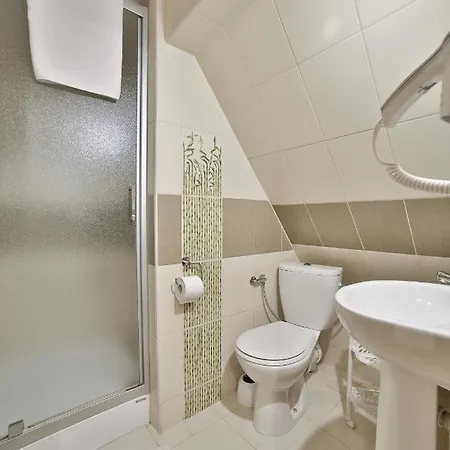 Oda ve Kahvaltı Jarzabek - 5 Min Do Term I Goracy Potok